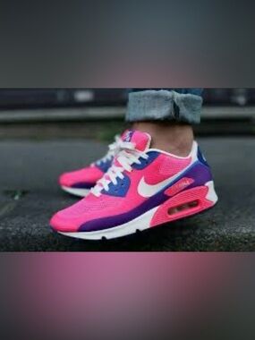 Nike Air Max Hot Pink And Bright Blue
Size: 6.5